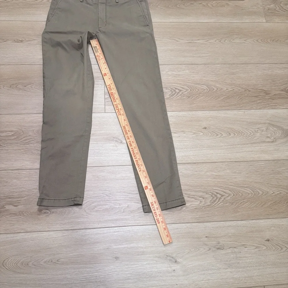 Banana Republic‎ Men's 32x32(31.5) Lived-In Chino Pants Khaki Flat Front